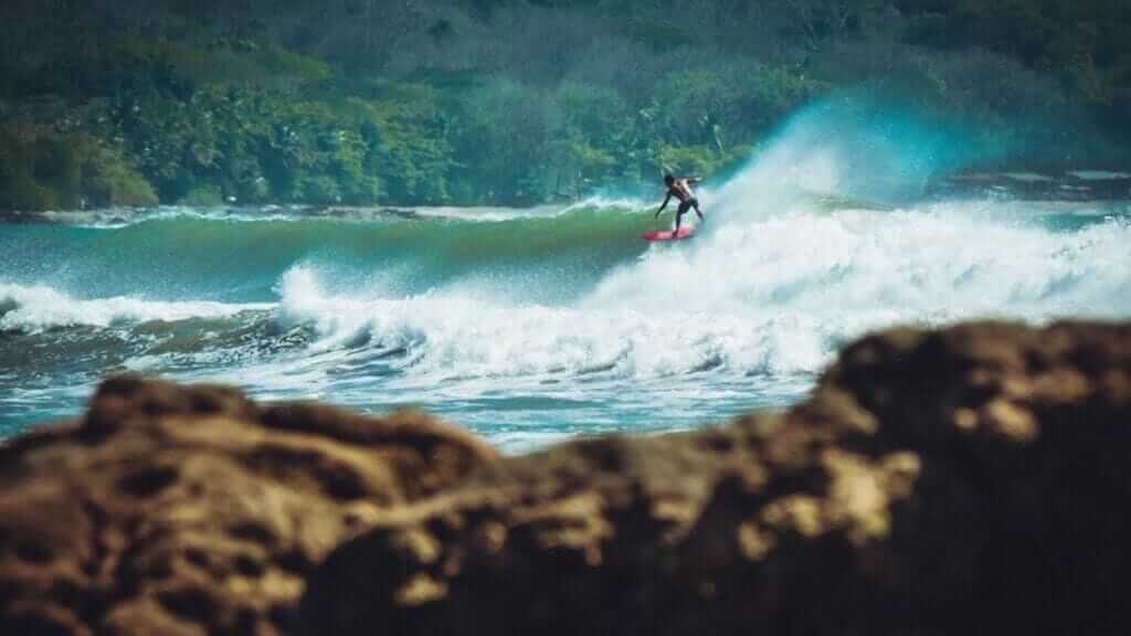 surf trip barata para brasileiros