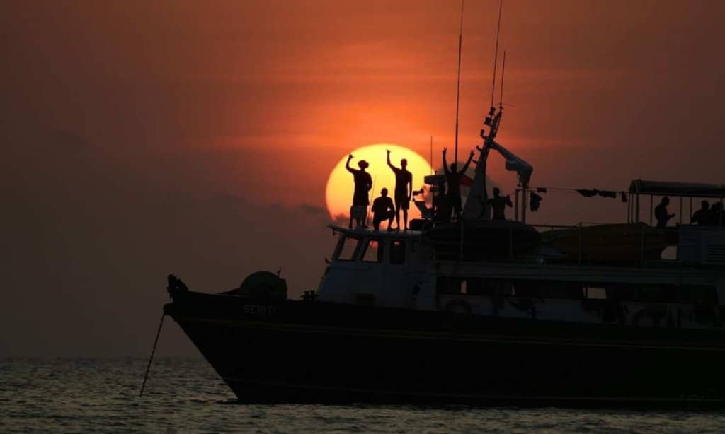 boat trip mentawai